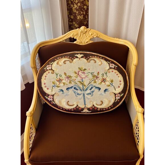 Set of 2 Vintage Petit Point Floral Pillows-Oval-Brown Velvet Backs-Needlepoint - Picture 4 of 8